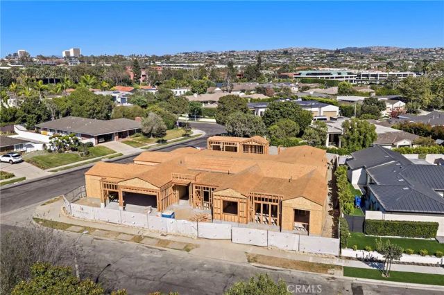 1900 Altura Drive, Newport Beach, CA 92625