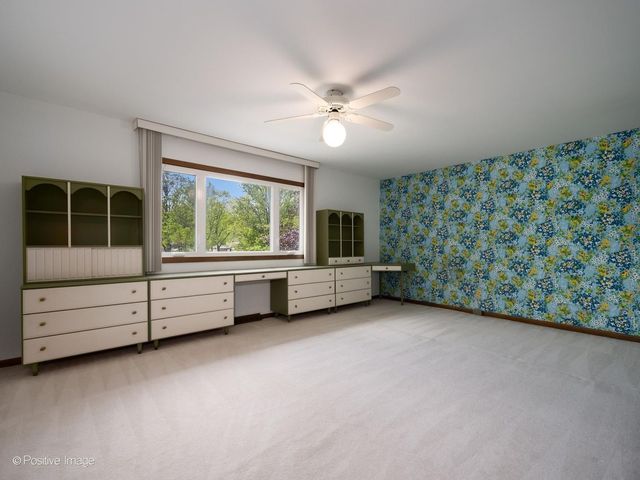 2626 Farnsworth Lane, Northbrook, IL 60062