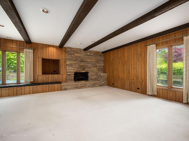 2626 Farnsworth Lane, Northbrook, IL 60062