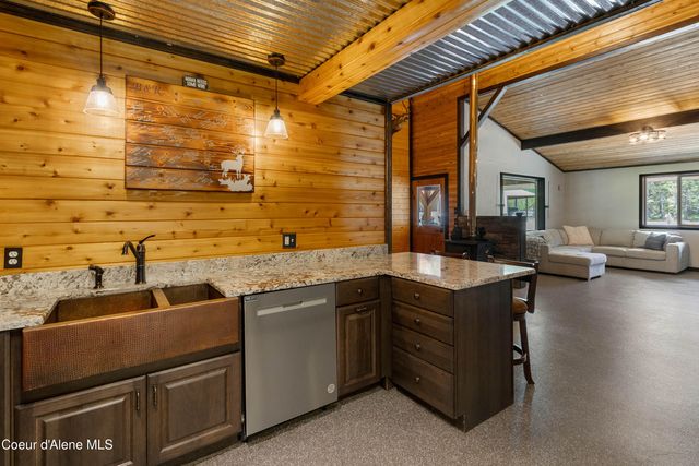24606 N Nikoma Rd, Rathdrum, ID 83858