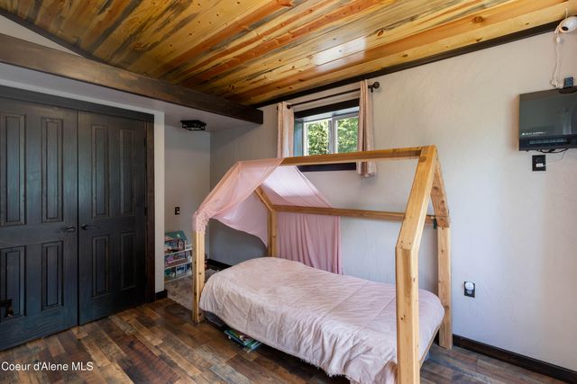 24606 N Nikoma Rd, Rathdrum, ID 83858