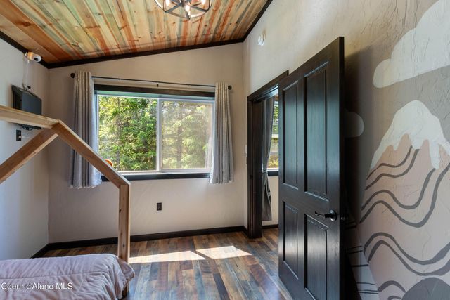 24606 N Nikoma Rd, Rathdrum, ID 83858