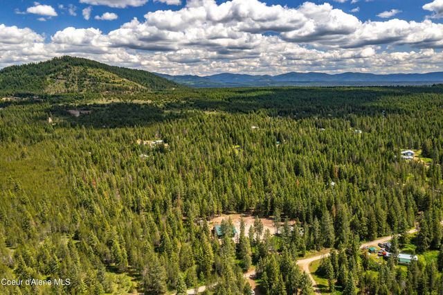 24606 N Nikoma Rd, Rathdrum, ID 83858