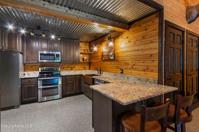 24606 N Nikoma Rd, Rathdrum, ID 83858