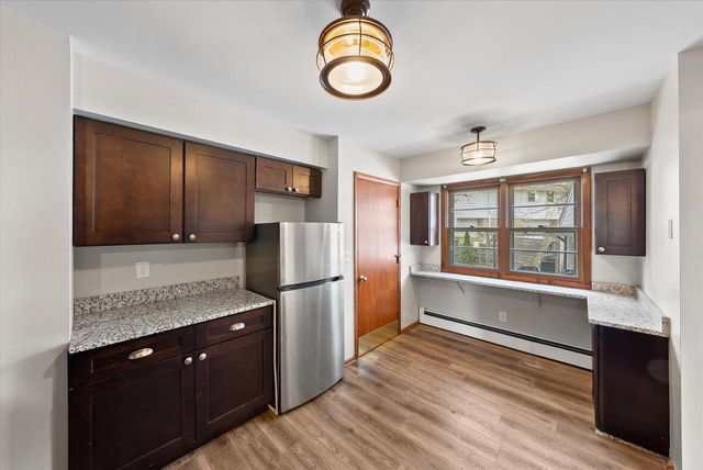W56N710 Hawthorne AVENUE, Cedarburg, WI 53012