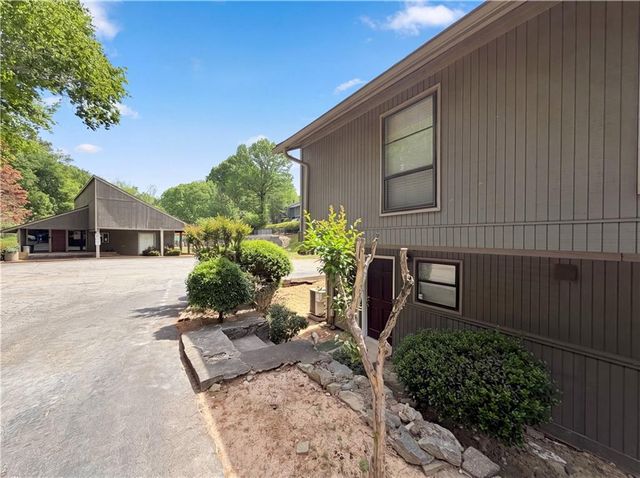 6202 Overlook Road, Peachtree Corners, GA 30092