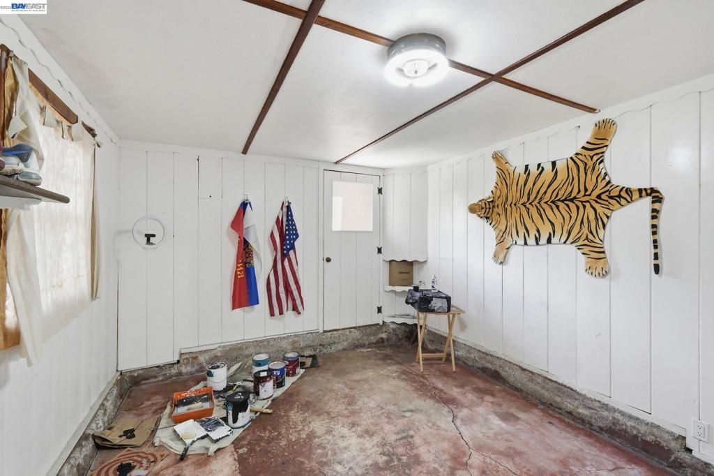 Image 40 of property listing at 137 Viewmont Avenue, Vallejo, CA 94590