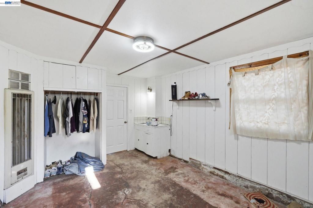 Image 41 of property listing at 137 Viewmont Avenue, Vallejo, CA 94590