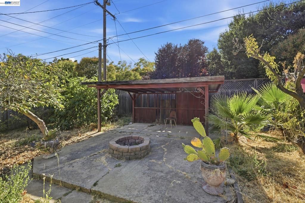 Image 43 of property listing at 137 Viewmont Avenue, Vallejo, CA 94590