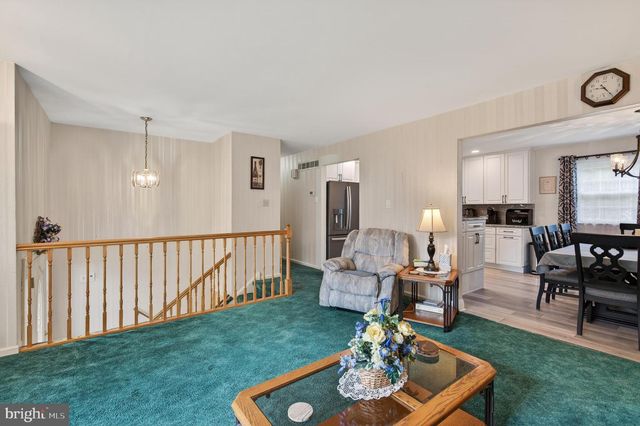 2202 BRIARCLIFF AVE, Upper Chichester, PA 19061