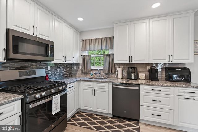 2202 BRIARCLIFF AVE, Upper Chichester, PA 19061