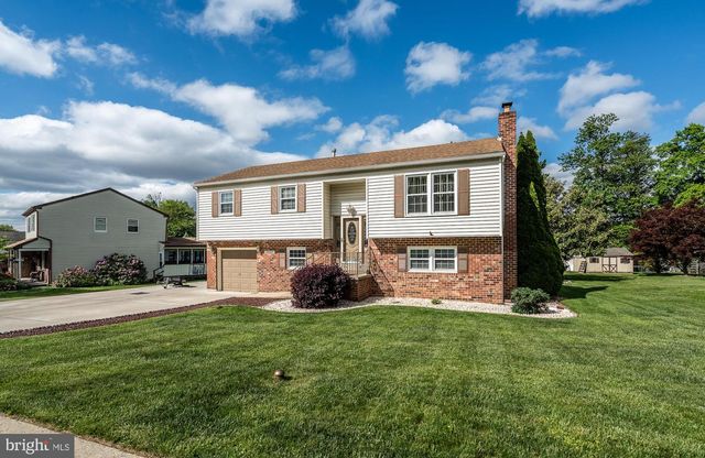 2202 BRIARCLIFF AVE, Upper Chichester, PA 19061