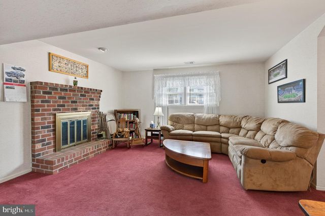 2202 BRIARCLIFF AVE, Upper Chichester, PA 19061