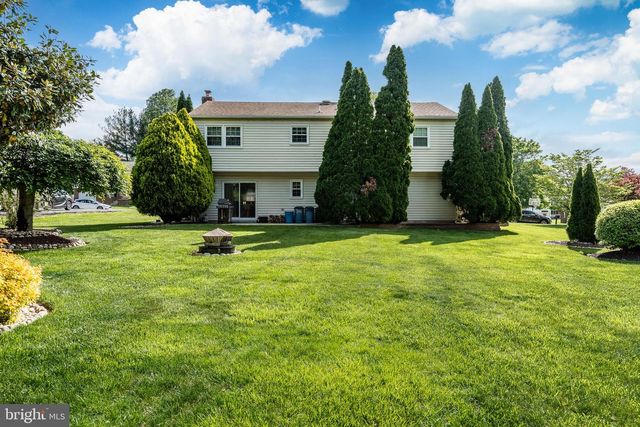 2202 BRIARCLIFF AVE, Upper Chichester, PA 19061