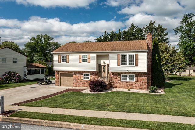 2202 BRIARCLIFF AVE, Upper Chichester, PA 19061