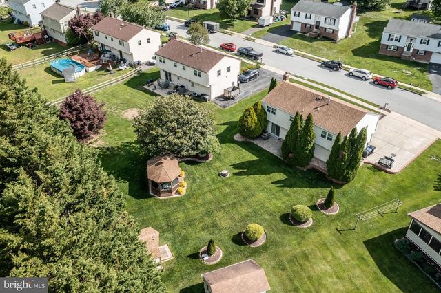 2202 BRIARCLIFF AVE, Upper Chichester, PA 19061