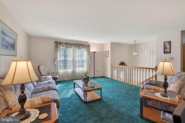 2202 BRIARCLIFF AVE, Upper Chichester, PA 19061