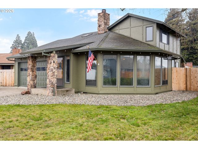 1205 Nw LITTLEWOOD Ct, Roseburg, OR 97471