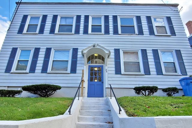 34 Crescent 4, Waltham, MA 02453
