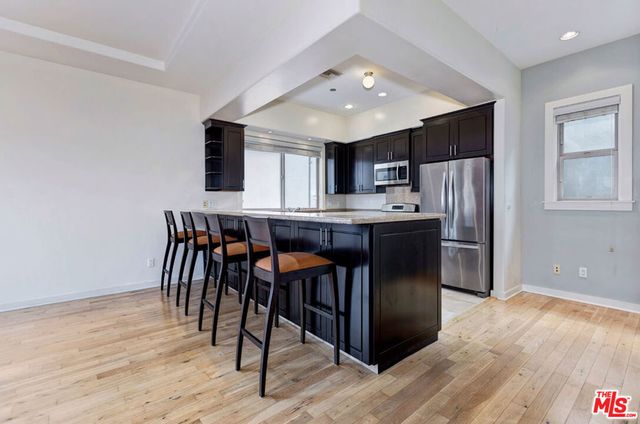 2027 BUTLER Avenue, Los Angeles, CA 90025