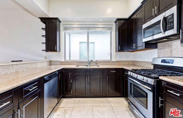 2027 BUTLER Avenue, Los Angeles, CA 90025