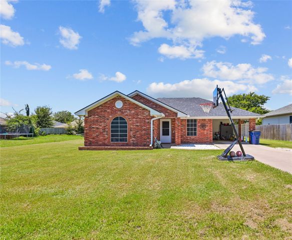 309 Flying Bridge Drive, Gun Barrel City, TX 75156