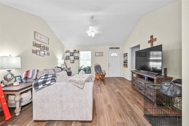 309 Flying Bridge Drive, Gun Barrel City, TX 75156
