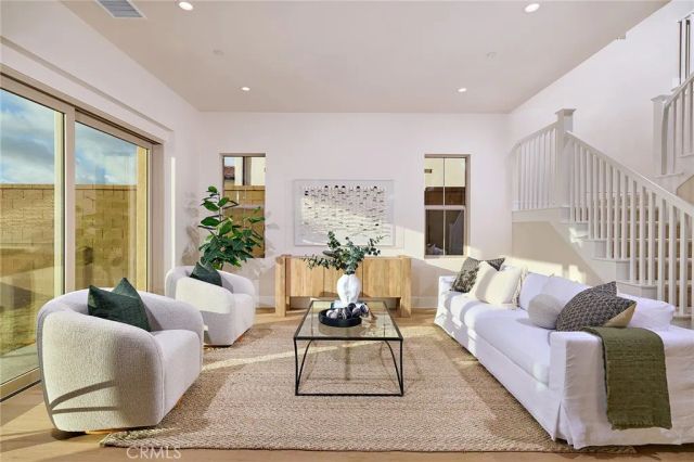 103 Oakstone, Irvine, CA 92618