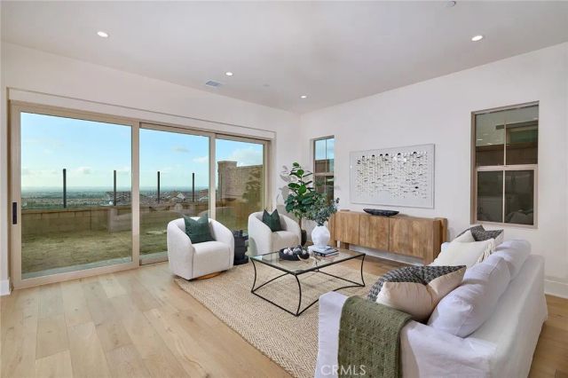 103 Oakstone, Irvine, CA 92618