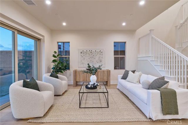 103 Oakstone, Irvine, CA 92618