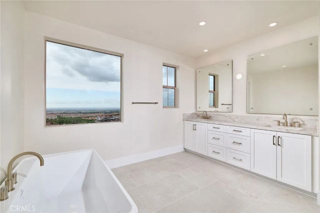 103 Oakstone, Irvine, CA 92618