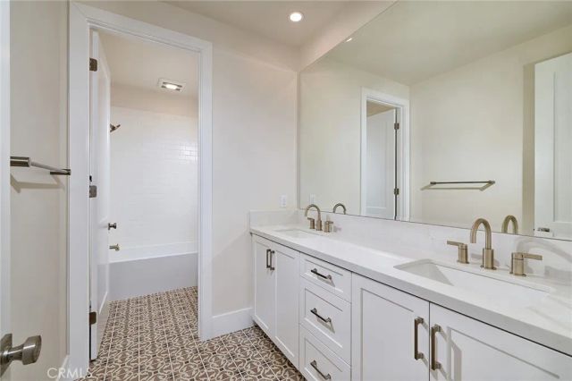 103 Oakstone, Irvine, CA 92618