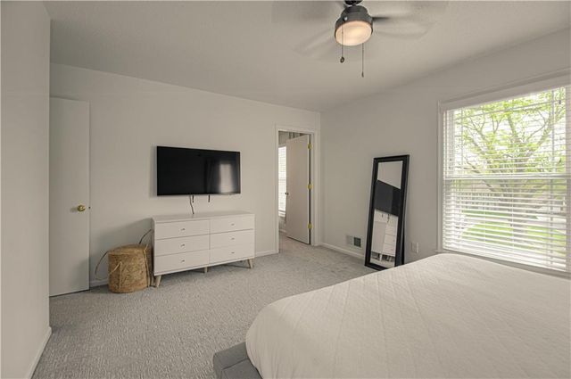 7626 canterbury Drive, Prairie Village, KS 66208
