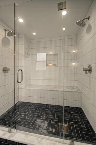 7626 canterbury Drive, Prairie Village, KS 66208