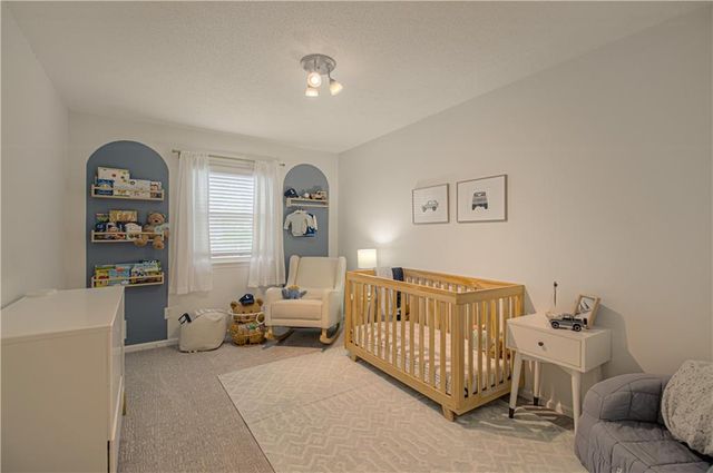 7626 canterbury Drive, Prairie Village, KS 66208