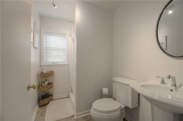 7626 canterbury Drive, Prairie Village, KS 66208