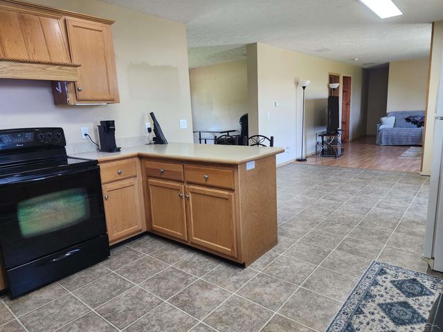 3727 S Garfield Road, Auburn, MI 48611