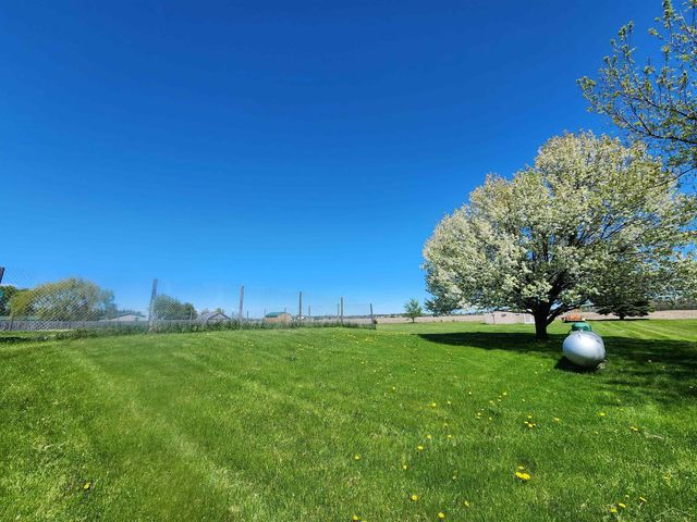 3727 S Garfield Road, Auburn, MI 48611