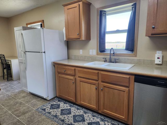 3727 S Garfield Road, Auburn, MI 48611