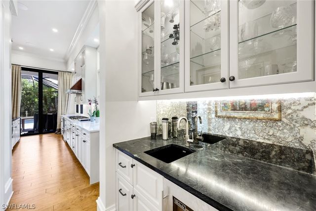 18051 Lagos WAY, Naples, FL 34110