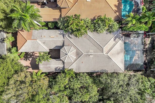 18051 Lagos WAY, Naples, FL 34110