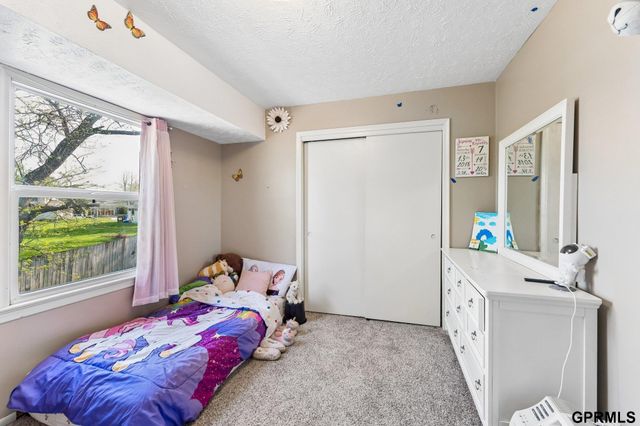 3512 Leawood Drive, Bellevue, NE 68123