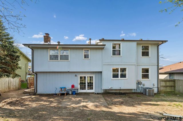 3512 Leawood Drive, Bellevue, NE 68123