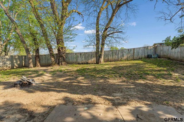 3512 Leawood Drive, Bellevue, NE 68123