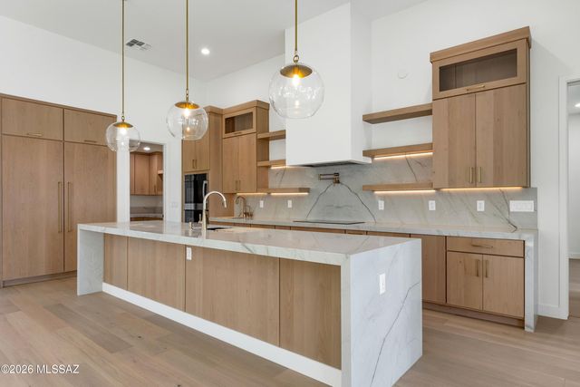 3837 E Calle Cortez, Tucson, AZ 85716