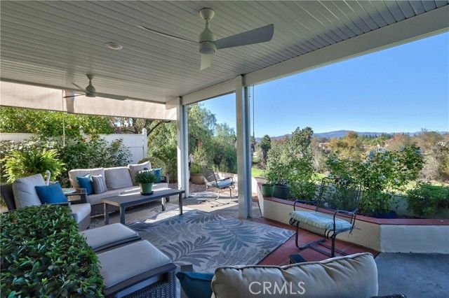 40581 Via Amapola, Murrieta, CA 92562