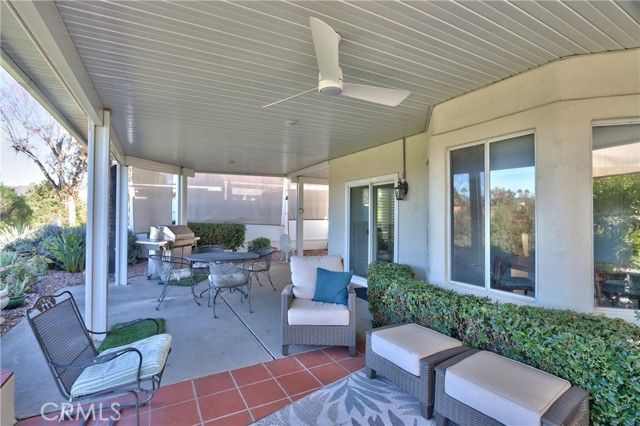 40581 Via Amapola, Murrieta, CA 92562