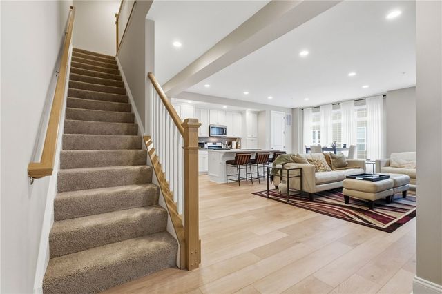 3023 Howell Dr, Bridgeville, PA 15017