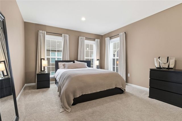 3023 Howell Dr, Bridgeville, PA 15017