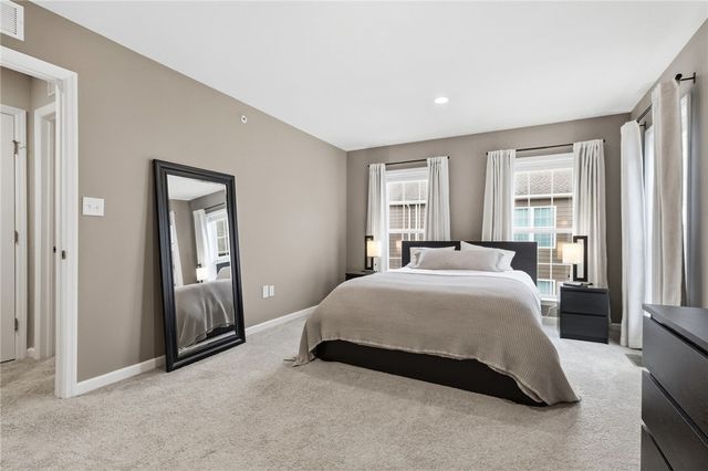 3023 Howell Dr, Bridgeville, PA 15017